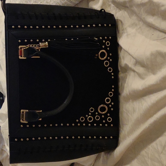 L&B Handbags - Black Tote